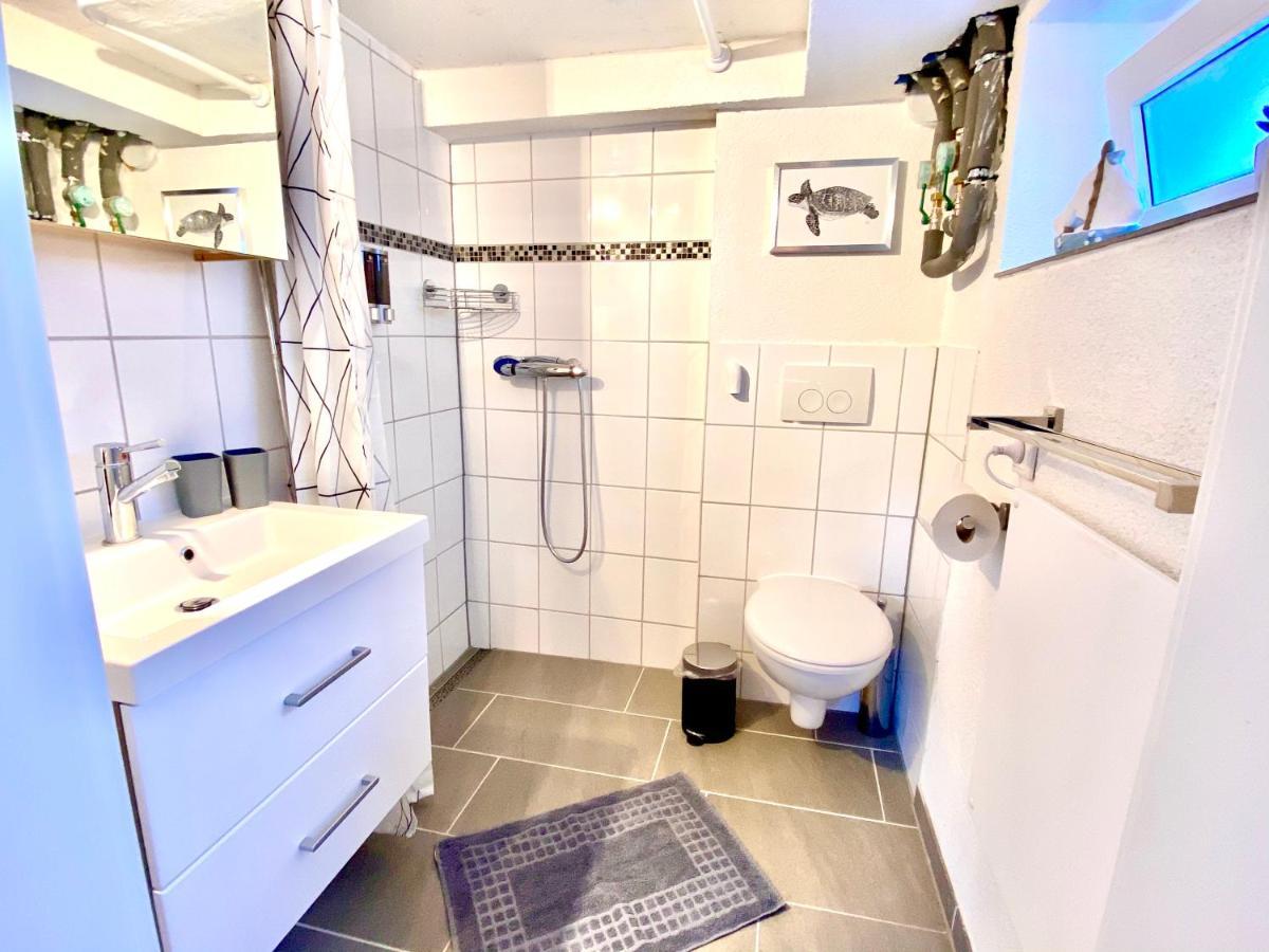 Denkte Modernes Zimmer Mit Kuechenzeile Und Bad מראה חיצוני תמונה